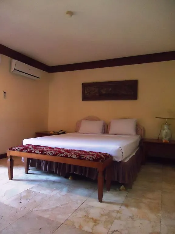 Ananda Resort Seminyak 3*,