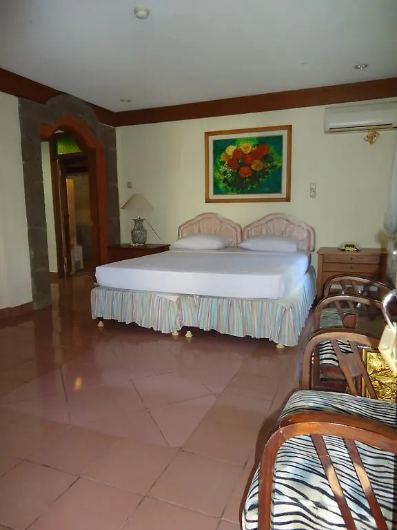 Ananda Resort Seminyak  Seminyak (Bali)