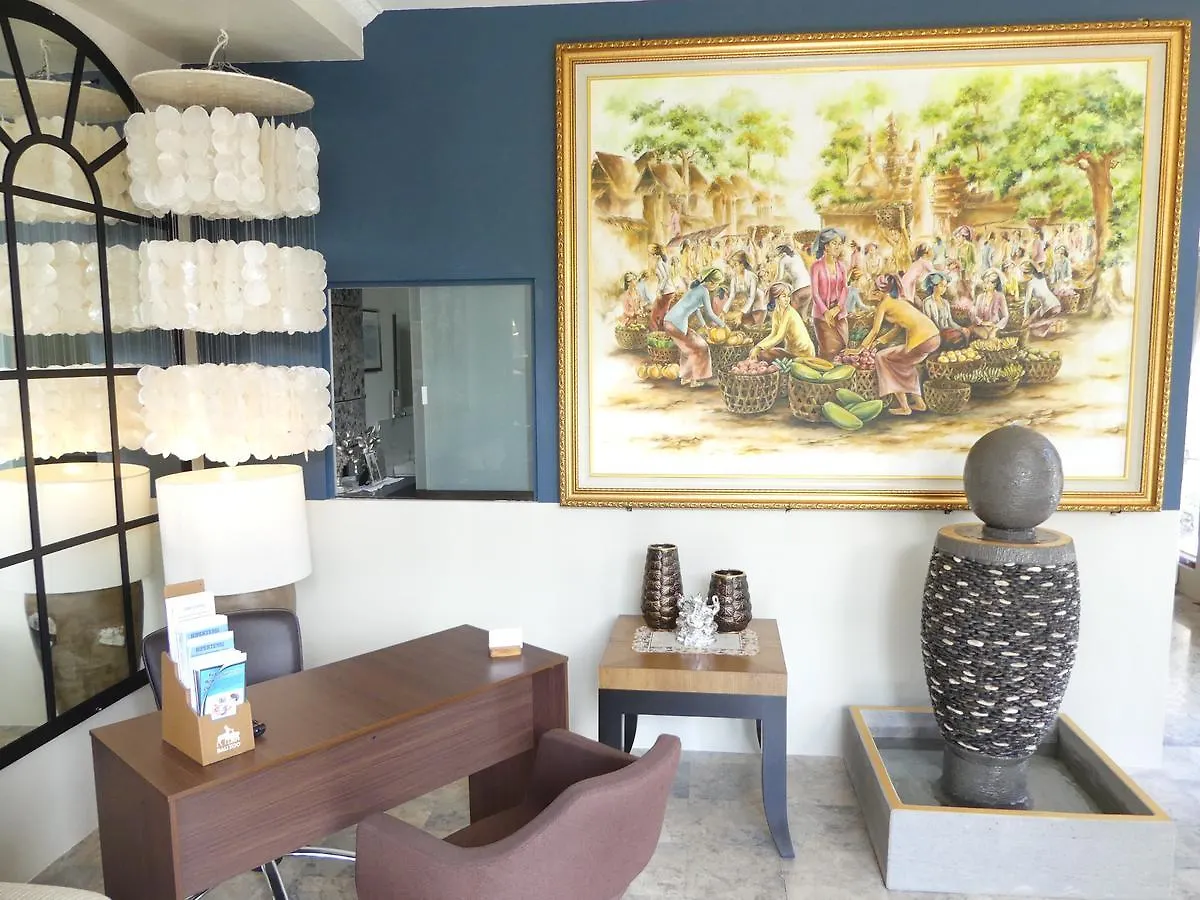 Ananda Resort Seminyak  Seminyak (Bali)